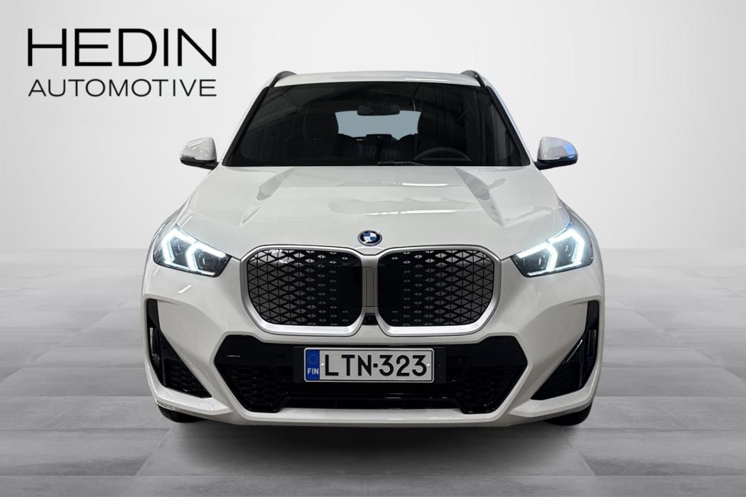 BMW iX1 2026