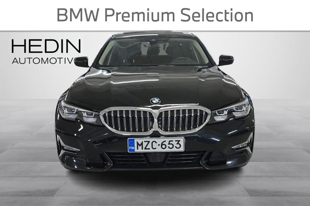BMW 330 2021