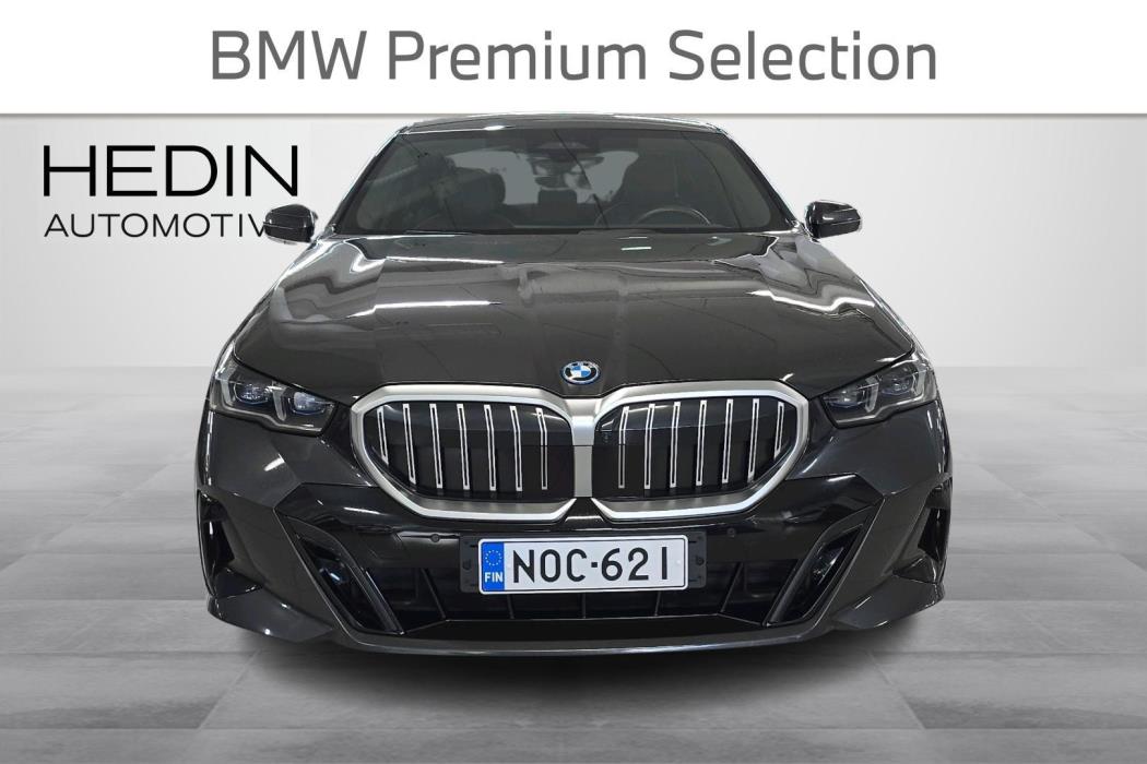 BMW 550 2024