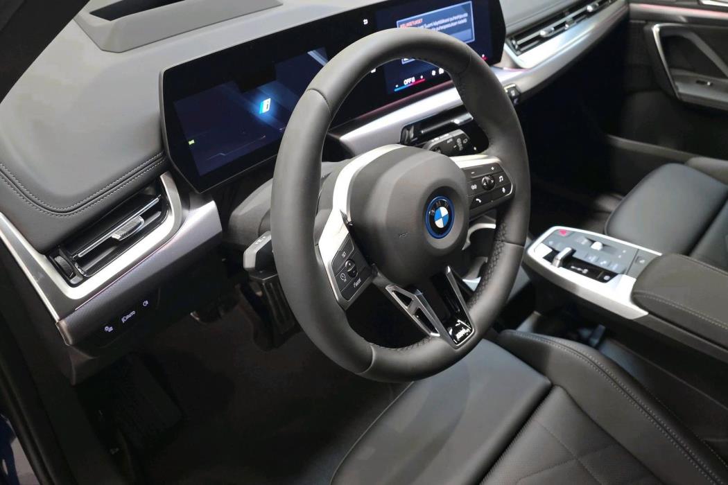 BMW iX1 2026