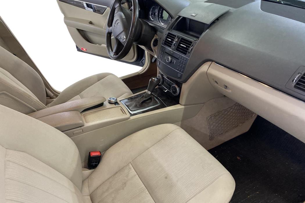 MERCEDES-BENZ C 2008