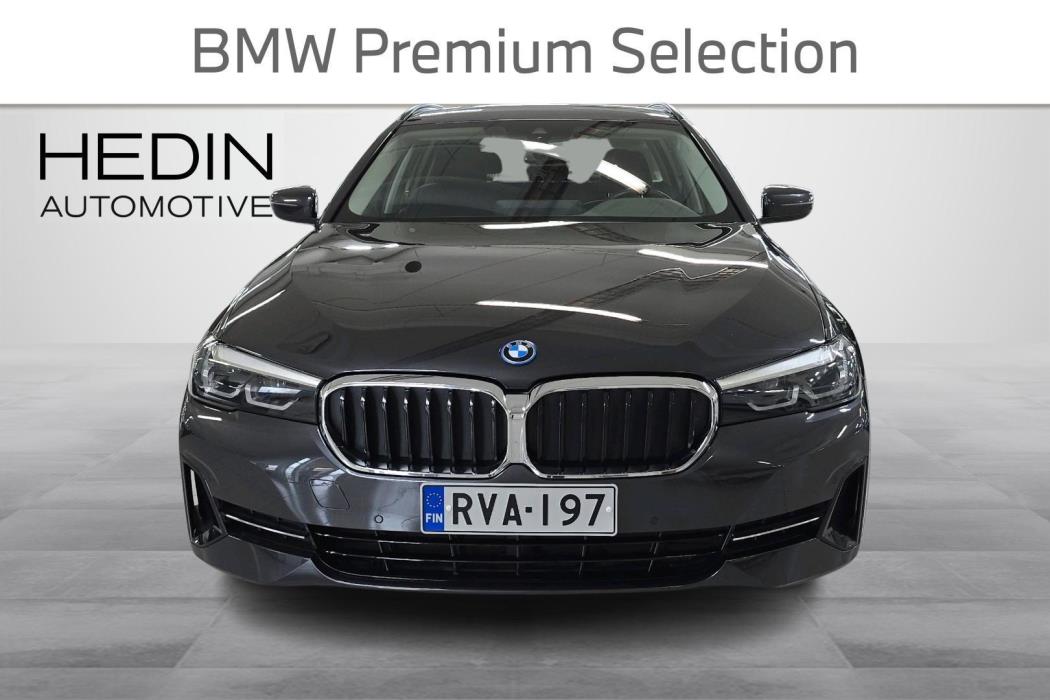 BMW 530 2023