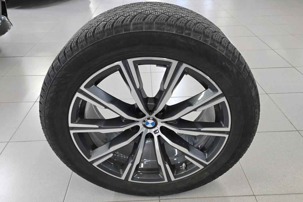 BMW X5 2024