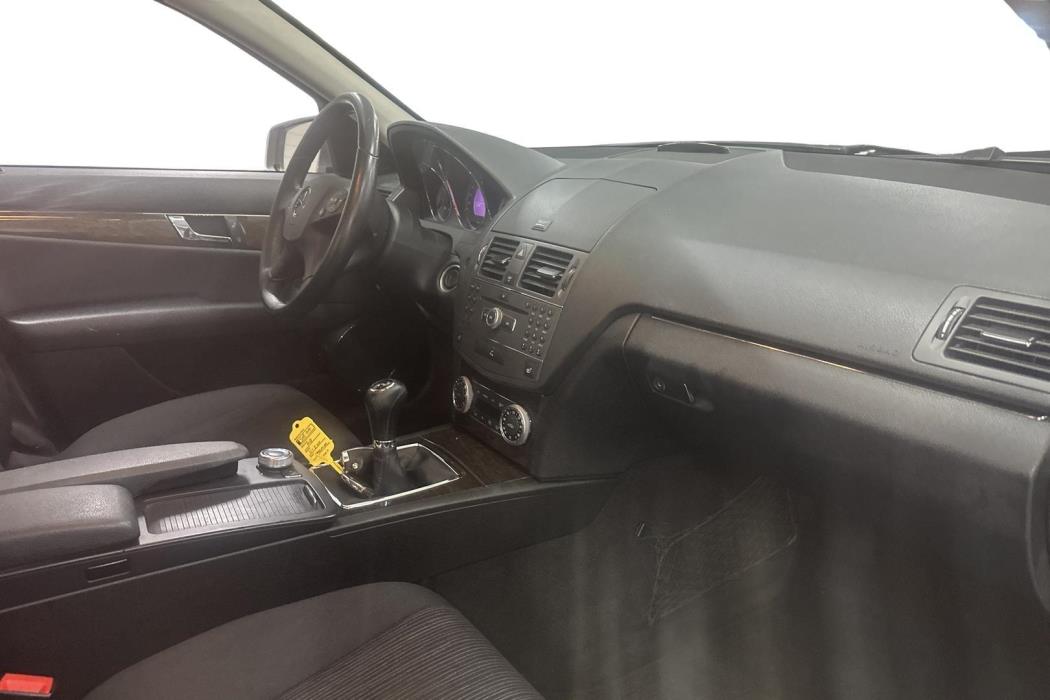 Mercedes-Benz C 2010