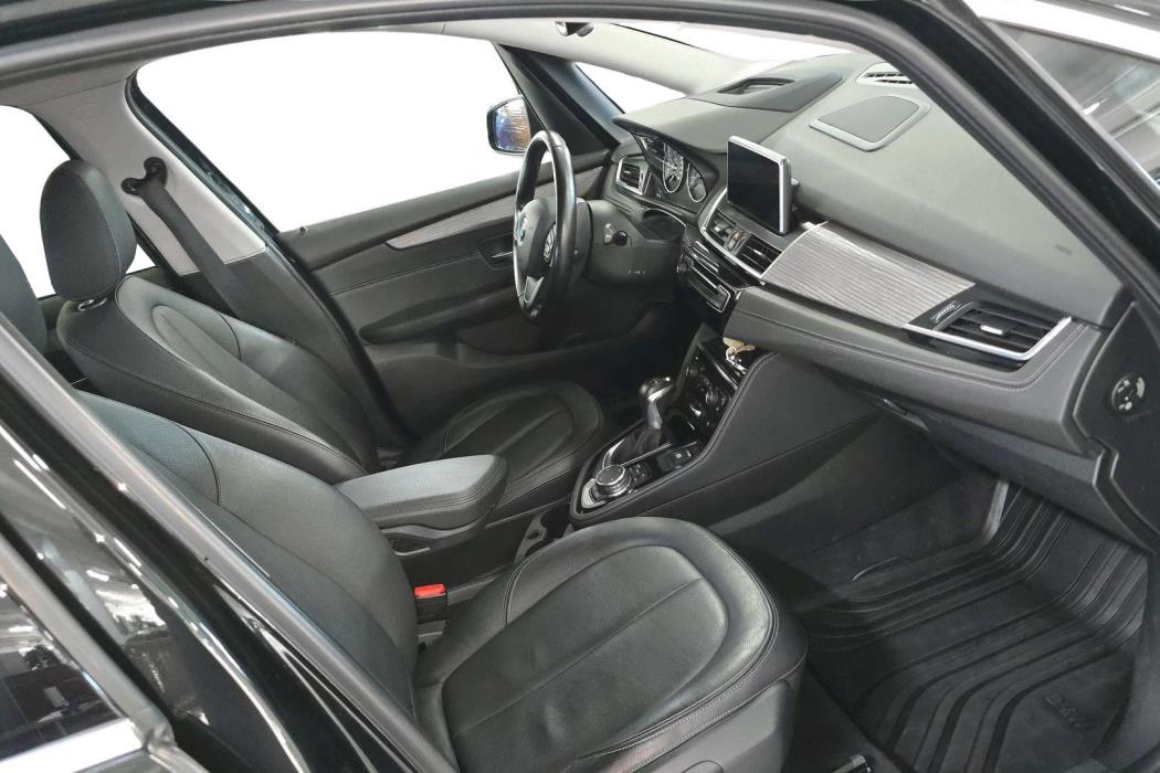 BMW 220 2016