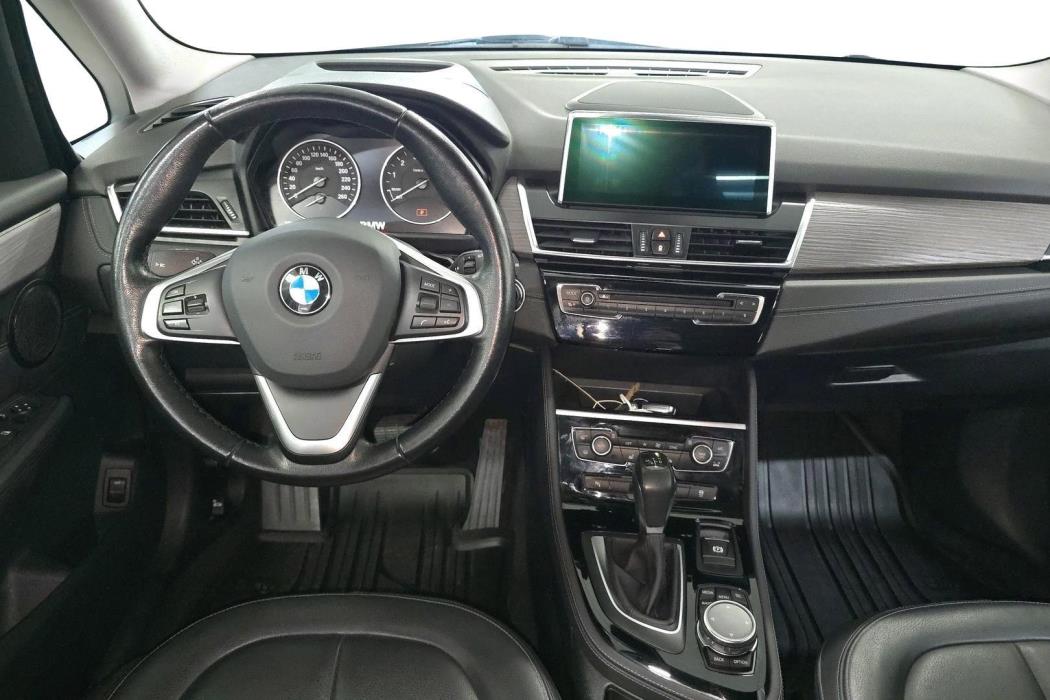 BMW 220 2016