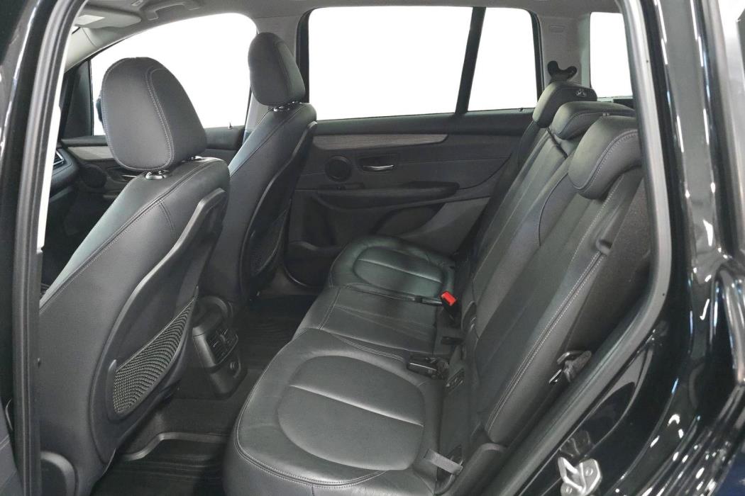BMW 220 2016