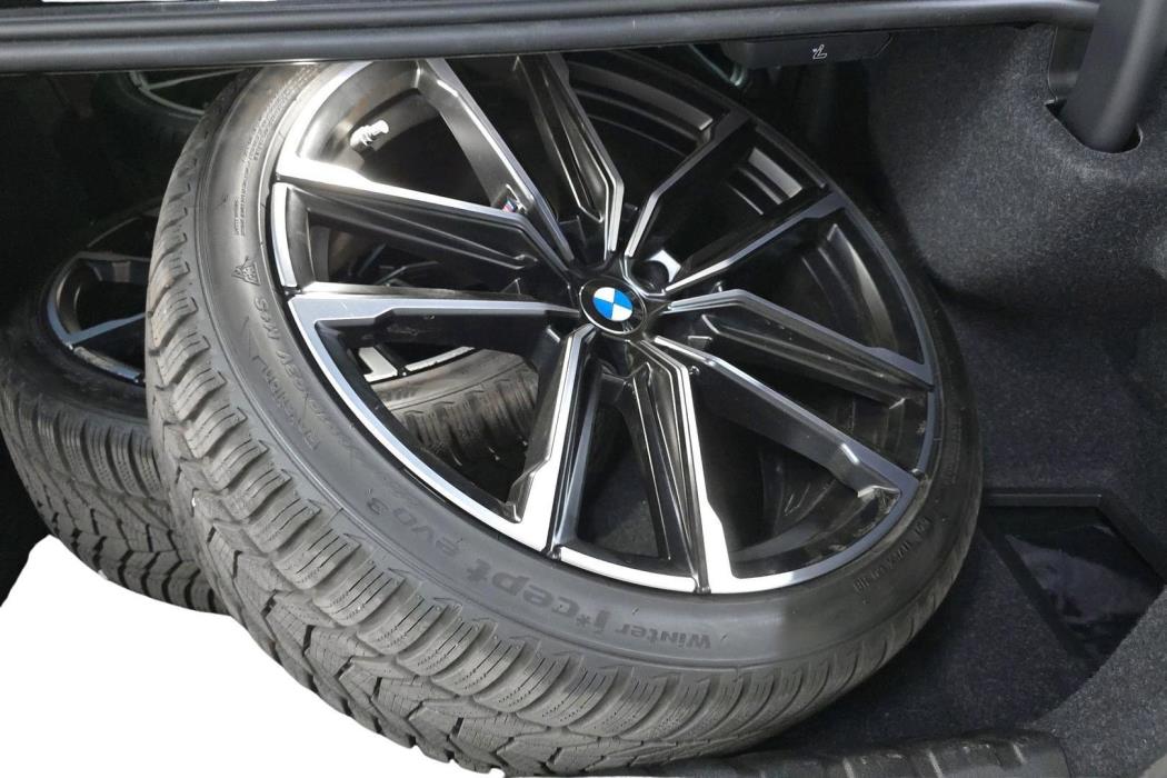 BMW M440i 2025