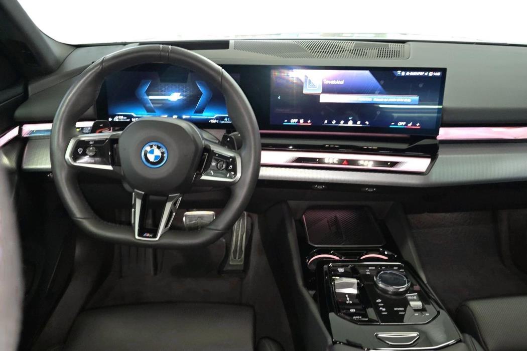 BMW 530 2025