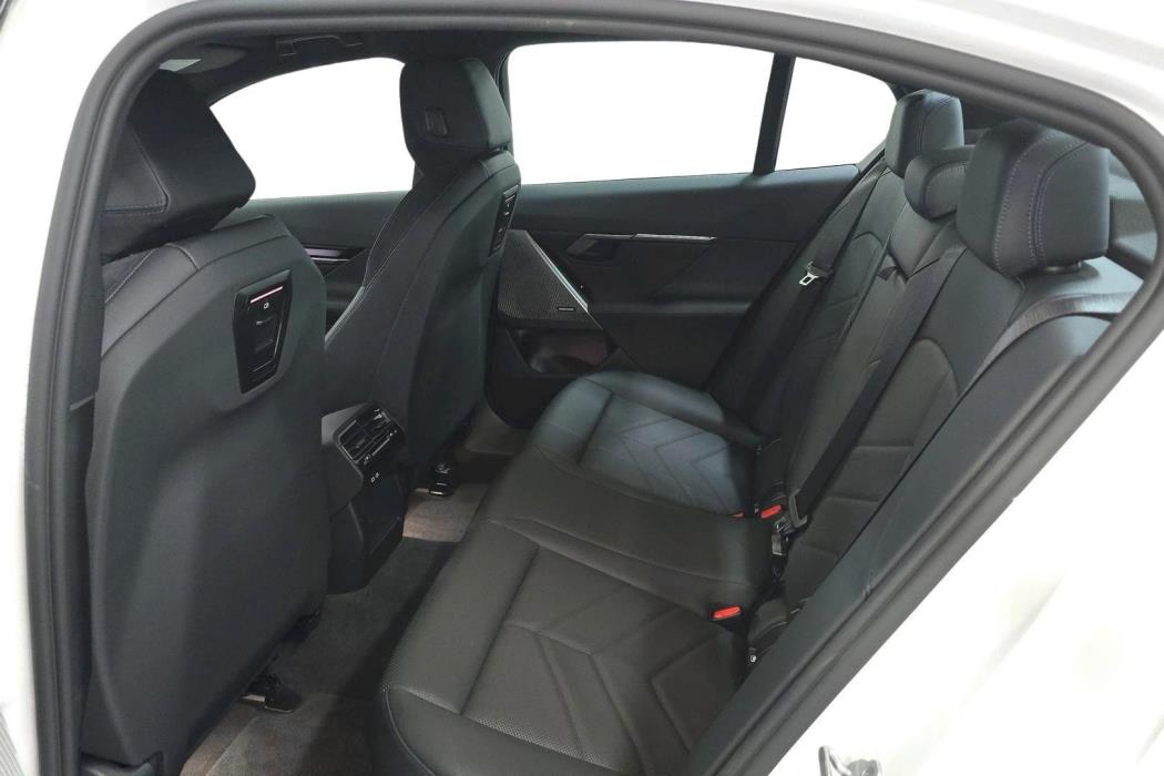 BMW 530 2025