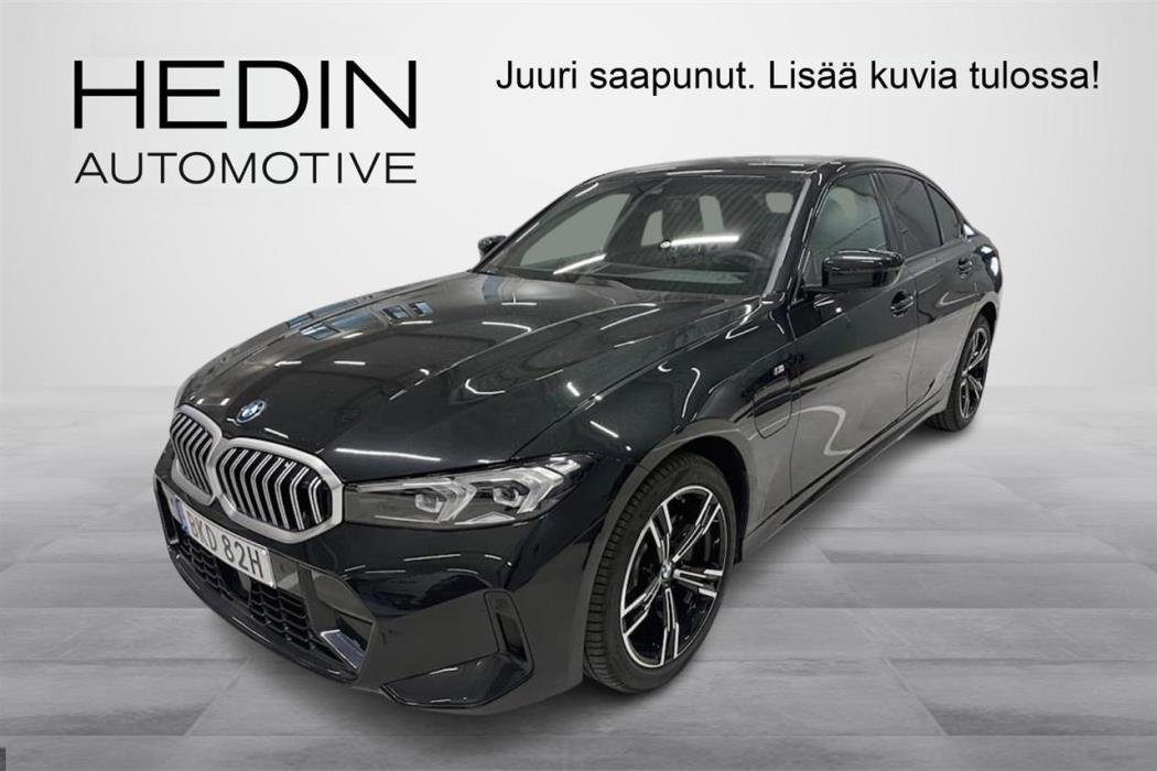 BMW 330 2026