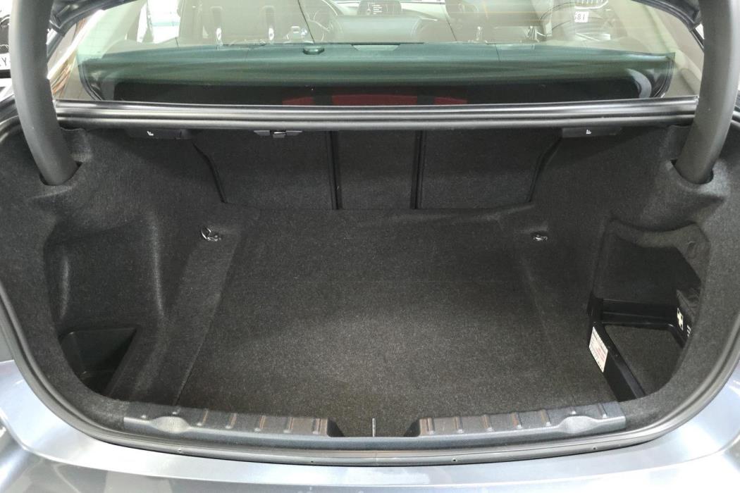 BMW 320 2013