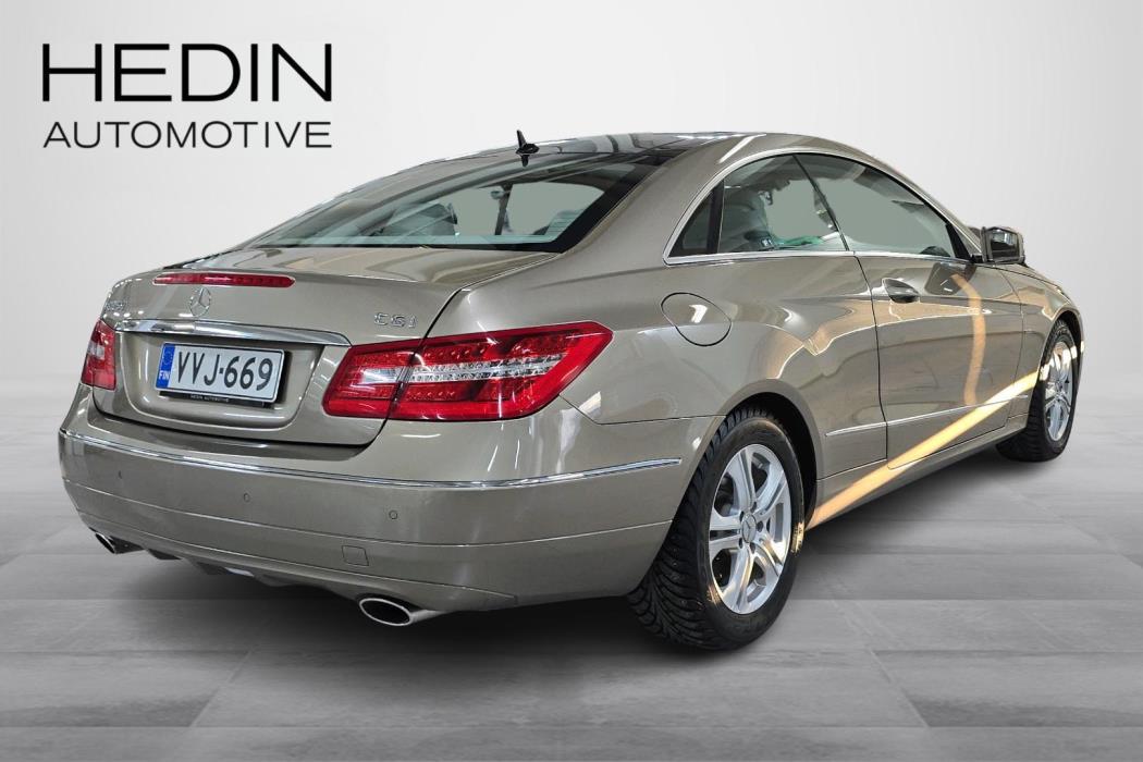 Mercedes-Benz E 2010