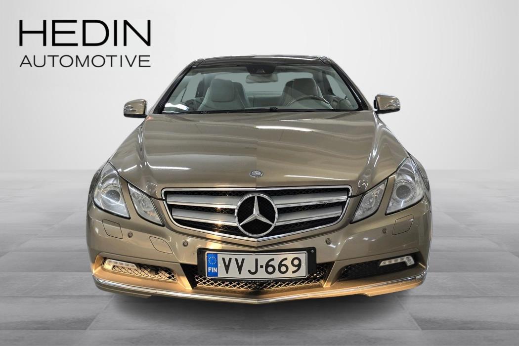 Mercedes-Benz E 2010