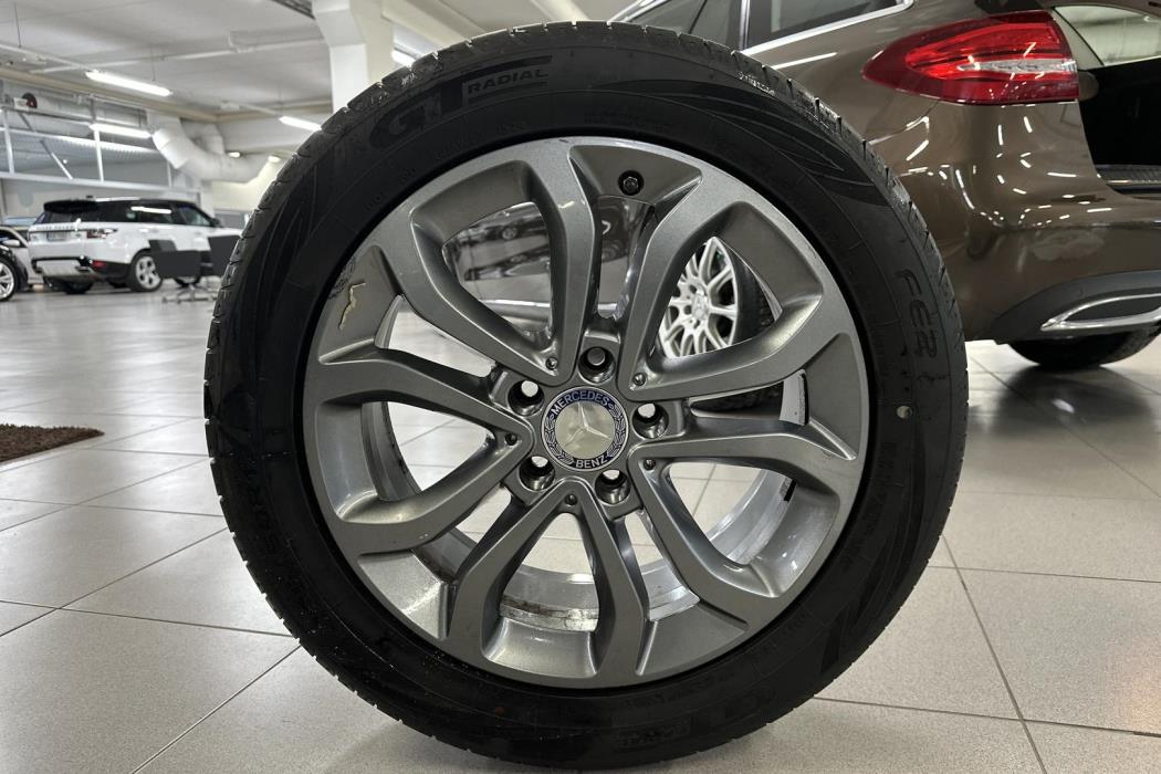 MERCEDES-BENZ C 2016