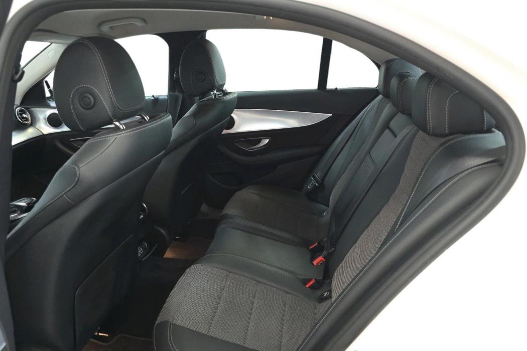 MERCEDES-BENZ E 2020