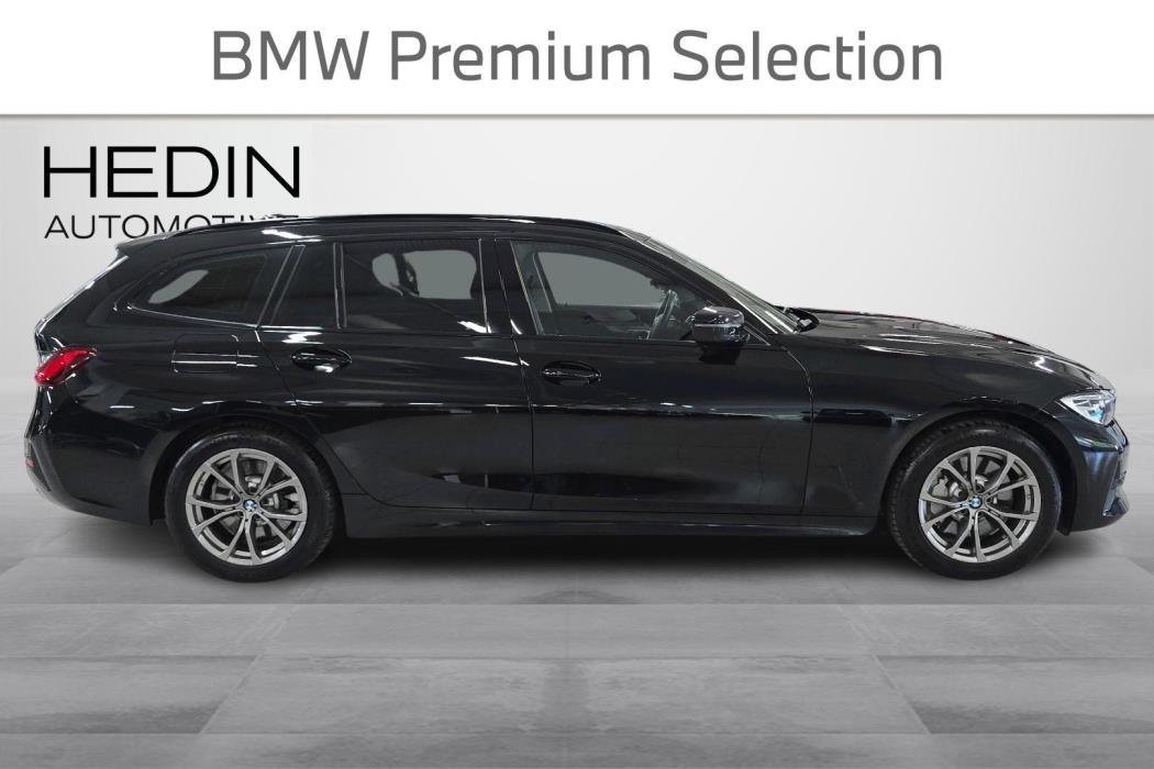 BMW 330 2021