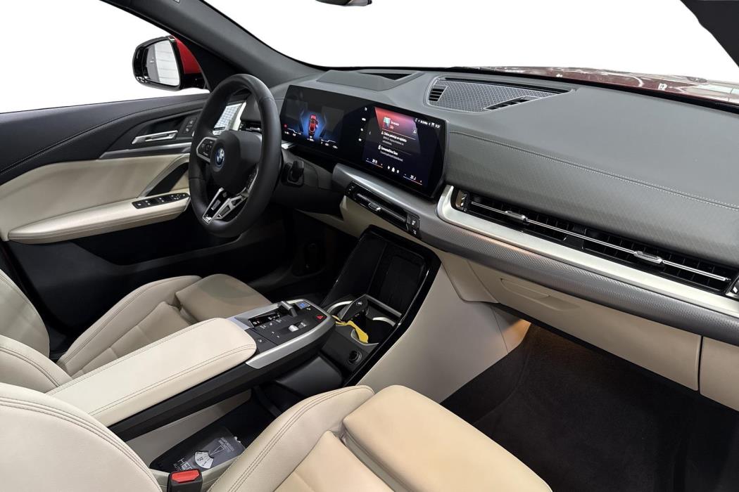 BMW iX2 2025