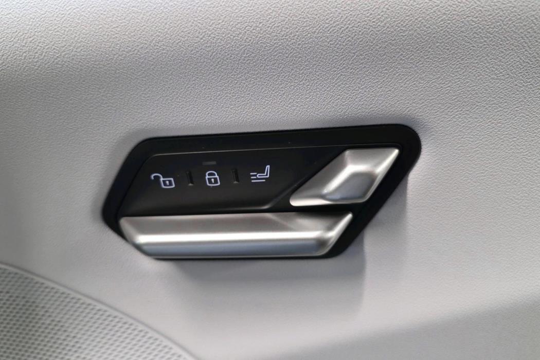 BMW iX3 2026