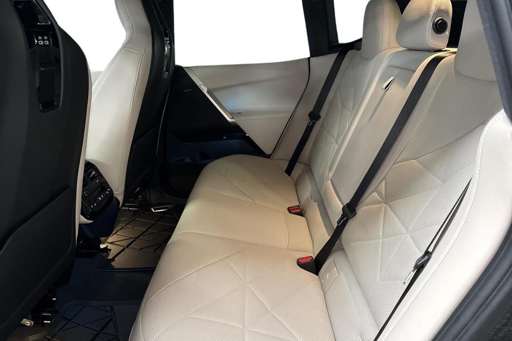 BMW iX 2023