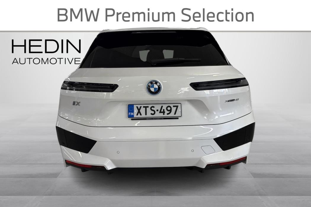 BMW iX 2023