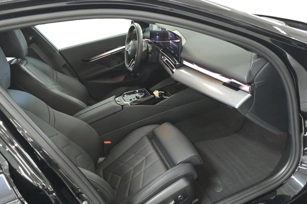 BMW i5 2026