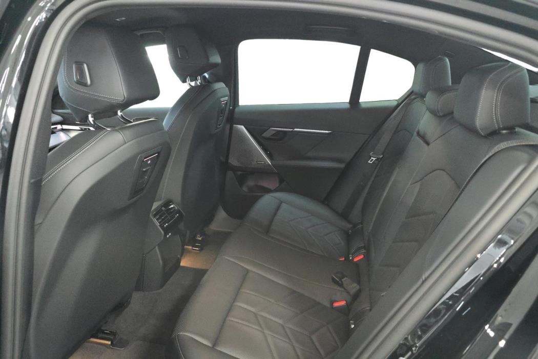 BMW i5 2026