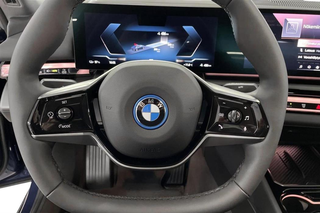 BMW i5 2025