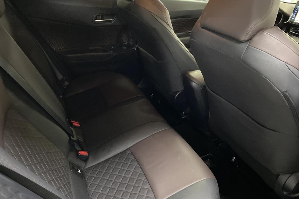 TOYOTA C-HR 2018