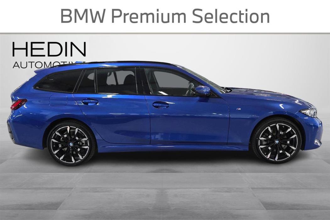 BMW 330 2026