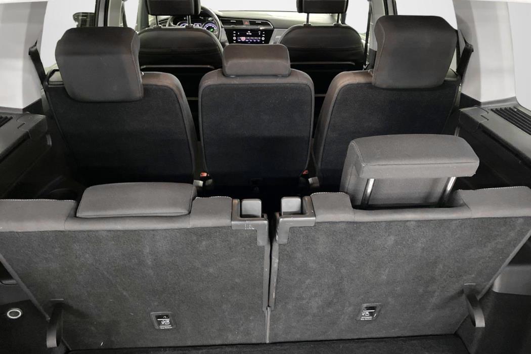 VOLKSWAGEN TOURAN 2019