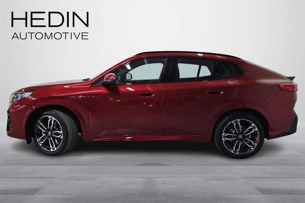 BMW iX2 2025