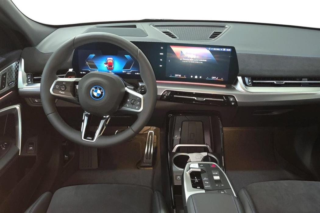 BMW iX2 2025
