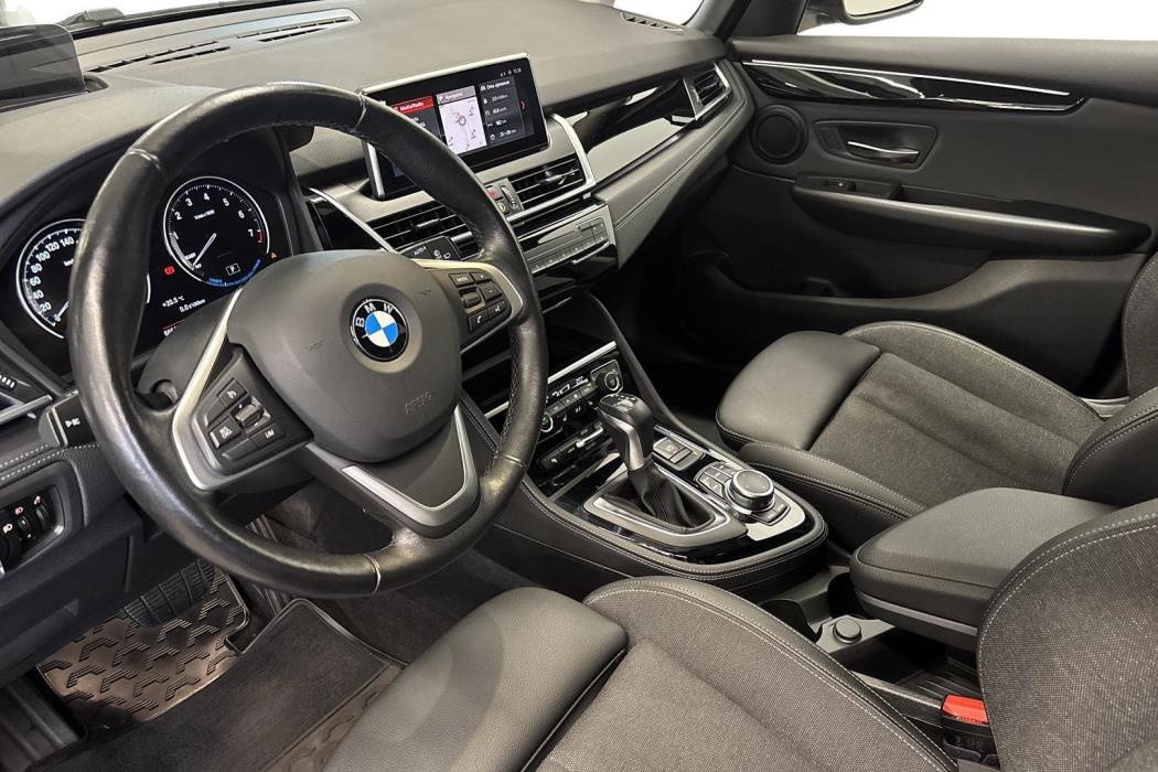 BMW 225 2020