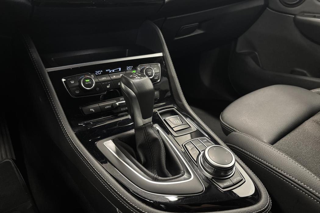 BMW 225 2020