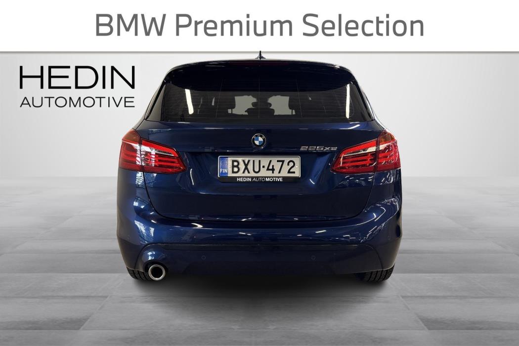 BMW 225 2020