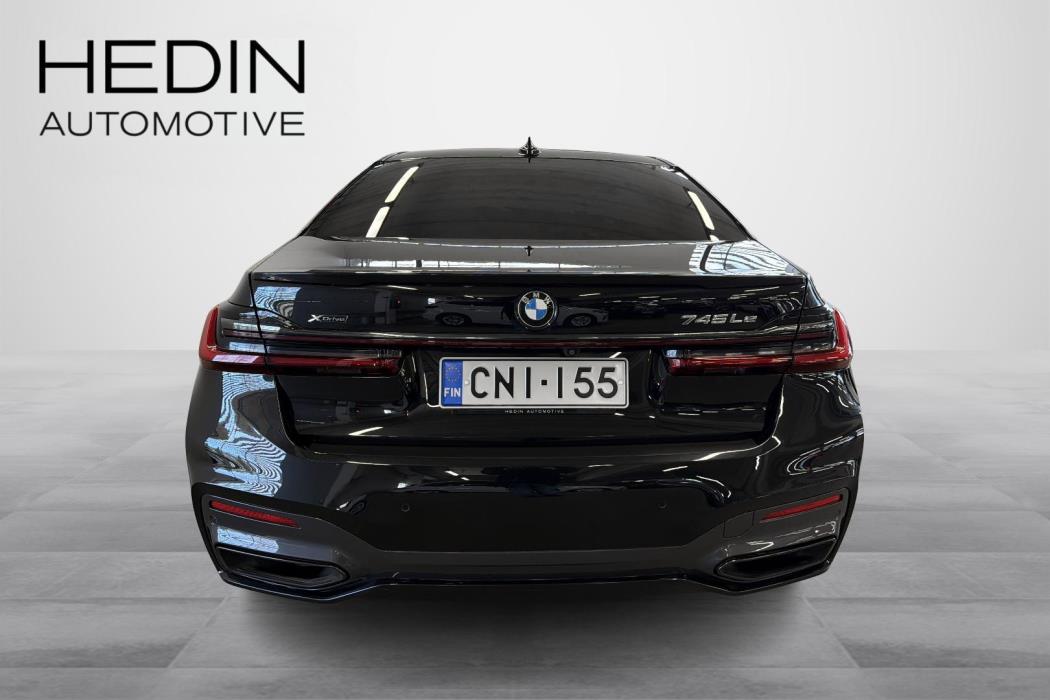 BMW 745 2019