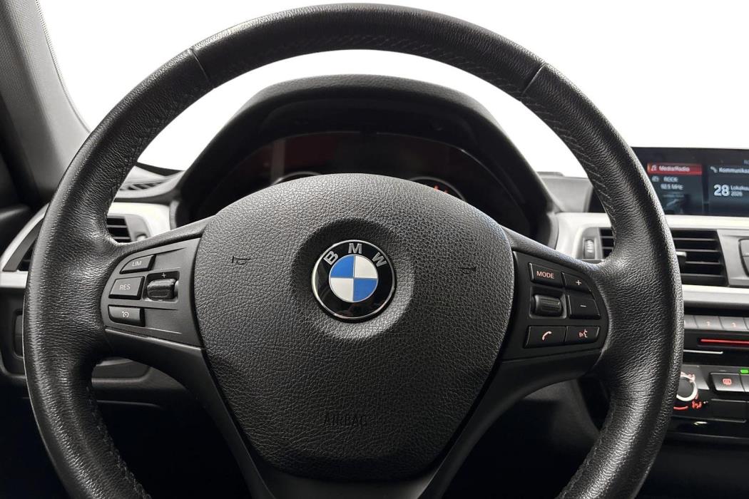 BMW 318 2017