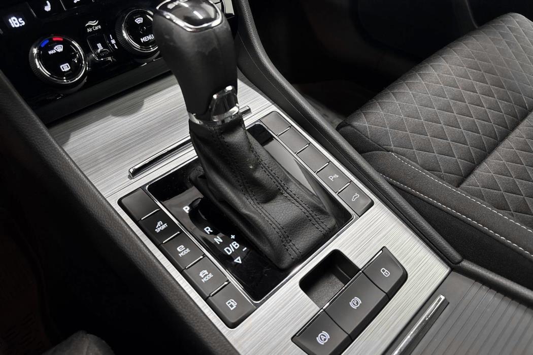 SKODA Superb 2022