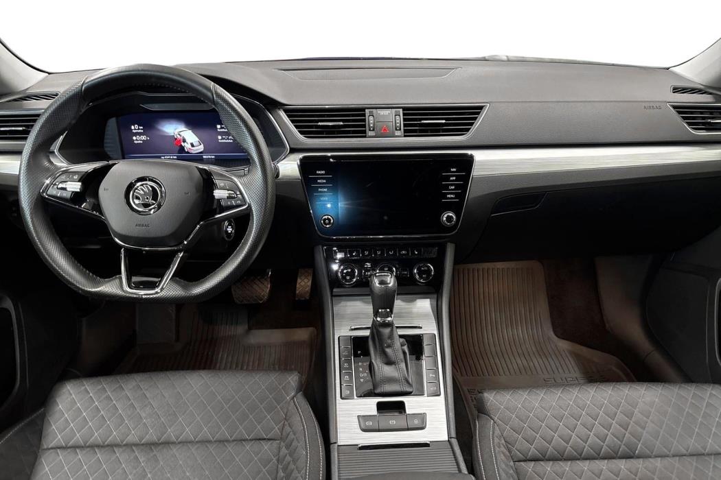 SKODA Superb 2022