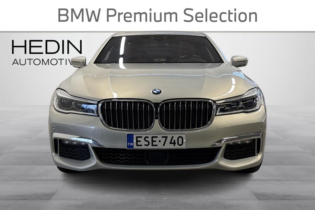 BMW 740 2018