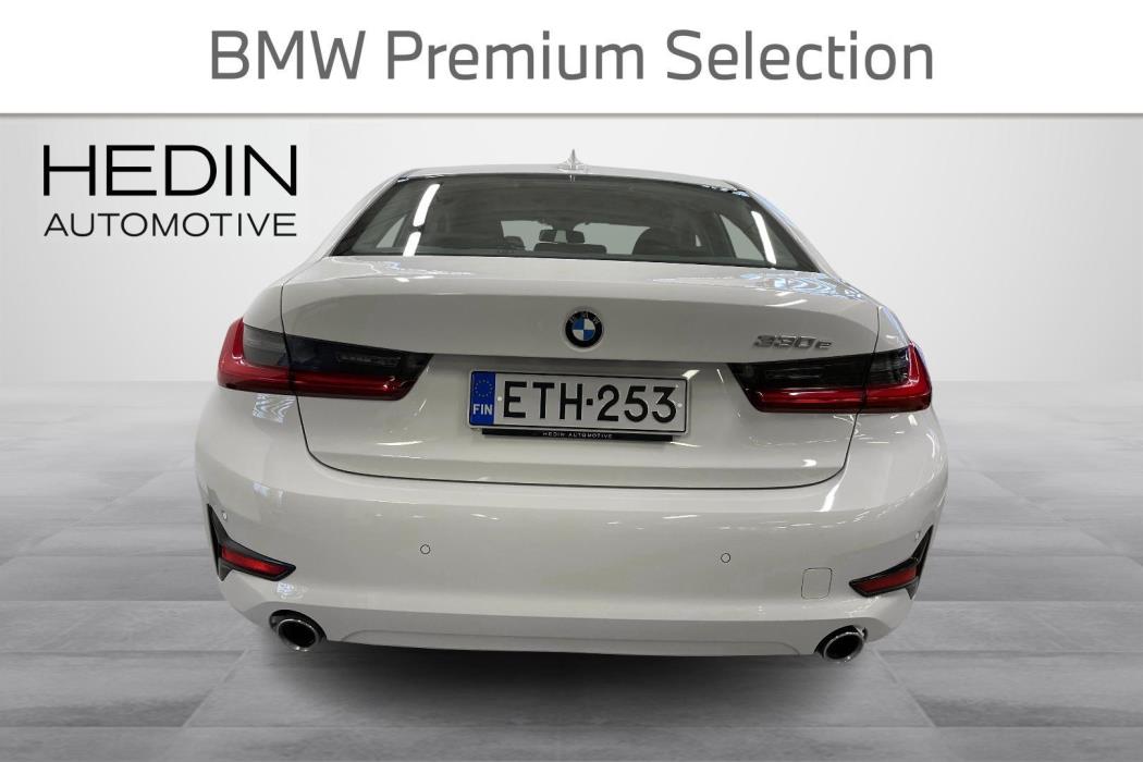 BMW 330 2020