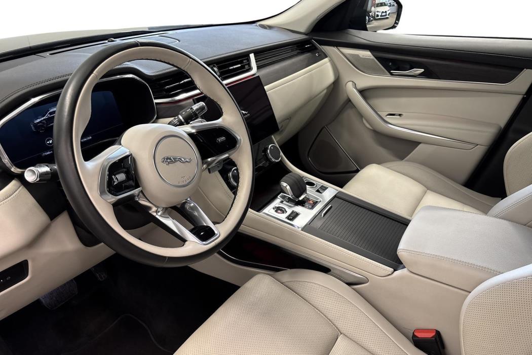Jaguar F-PACE 2021