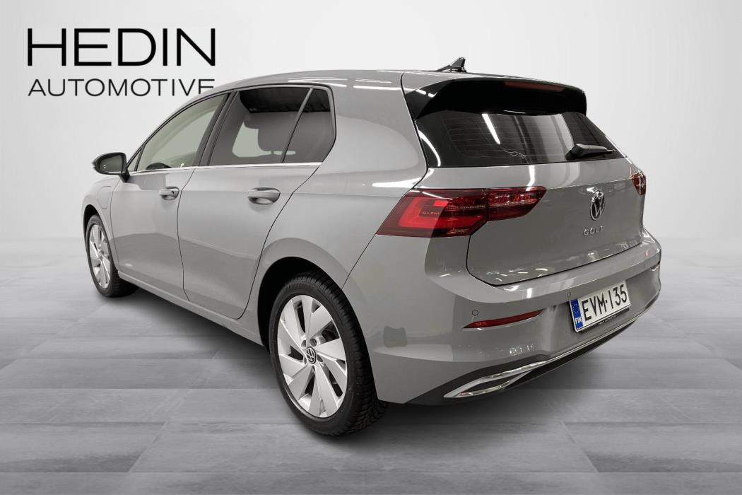 Volkswagen Golf 2023