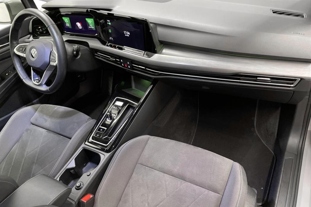 Volkswagen Golf 2023