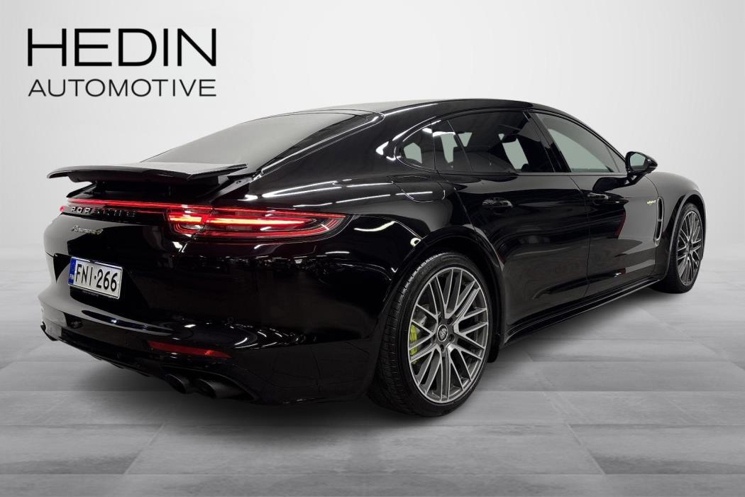 Porsche Panamera 2018