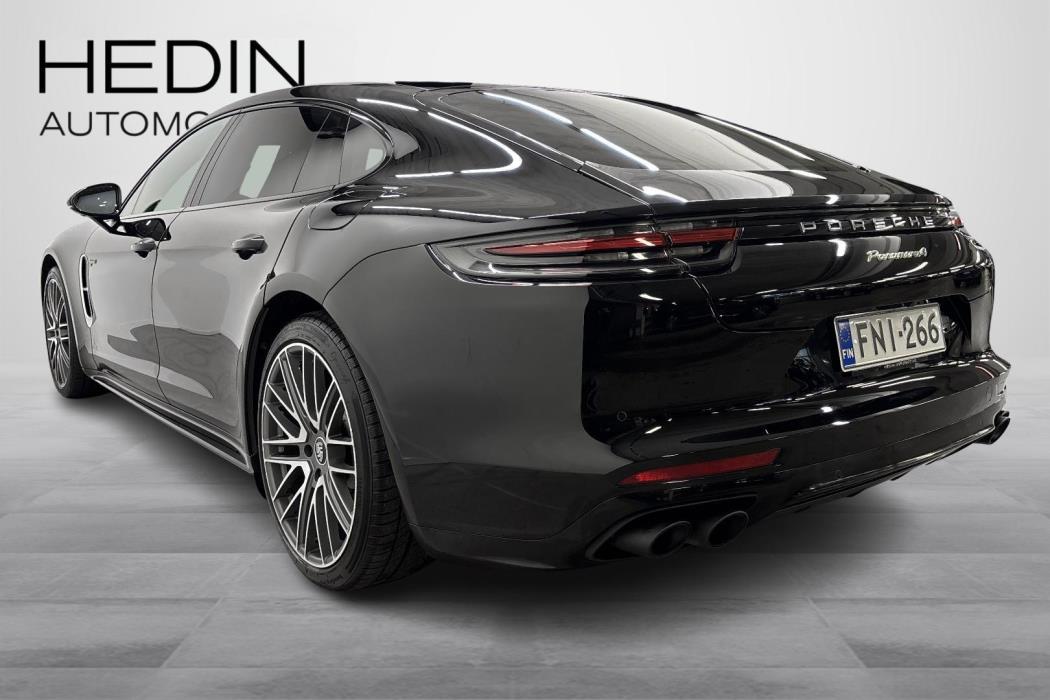 Porsche Panamera 2018