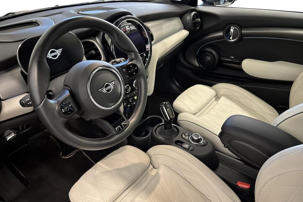 MINI Hatchback 2023