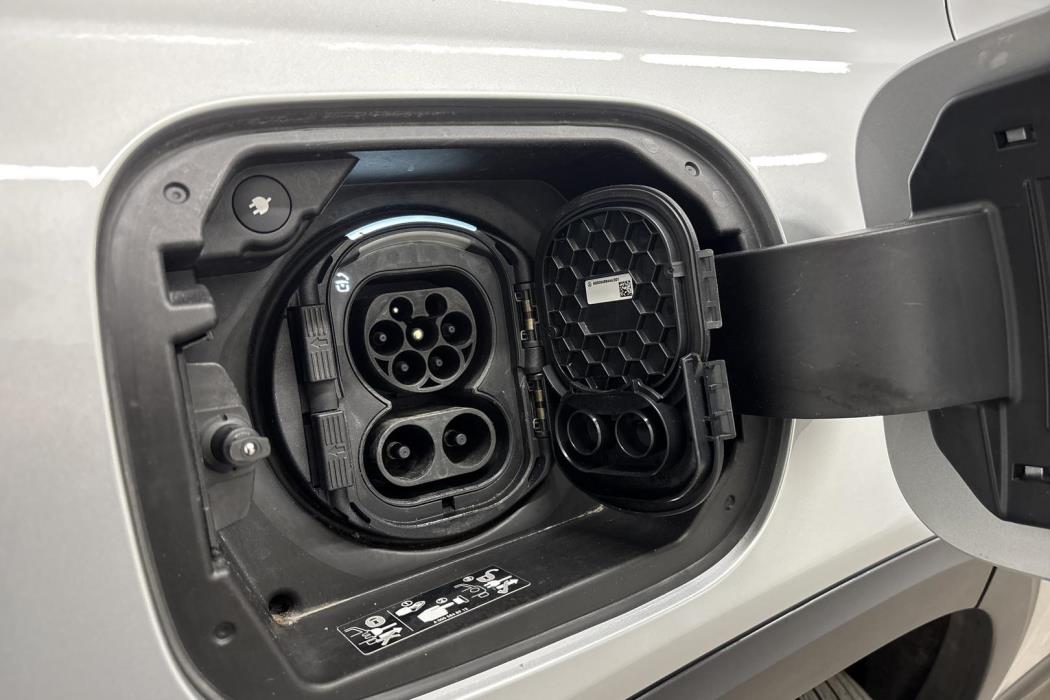 Mercedes-Benz EQB 2024