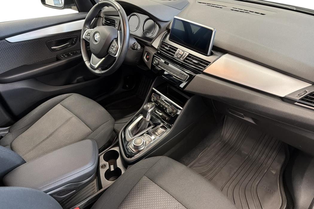 BMW 225 2020